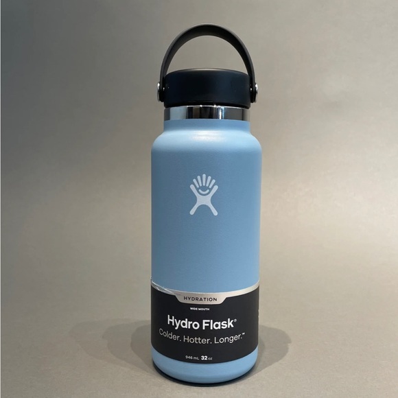 Hydro Flask Other - 32 oz. Vacuum Insulated Stainless Steel Water Bottle Hydro Flask Clr: Rain 🌧️